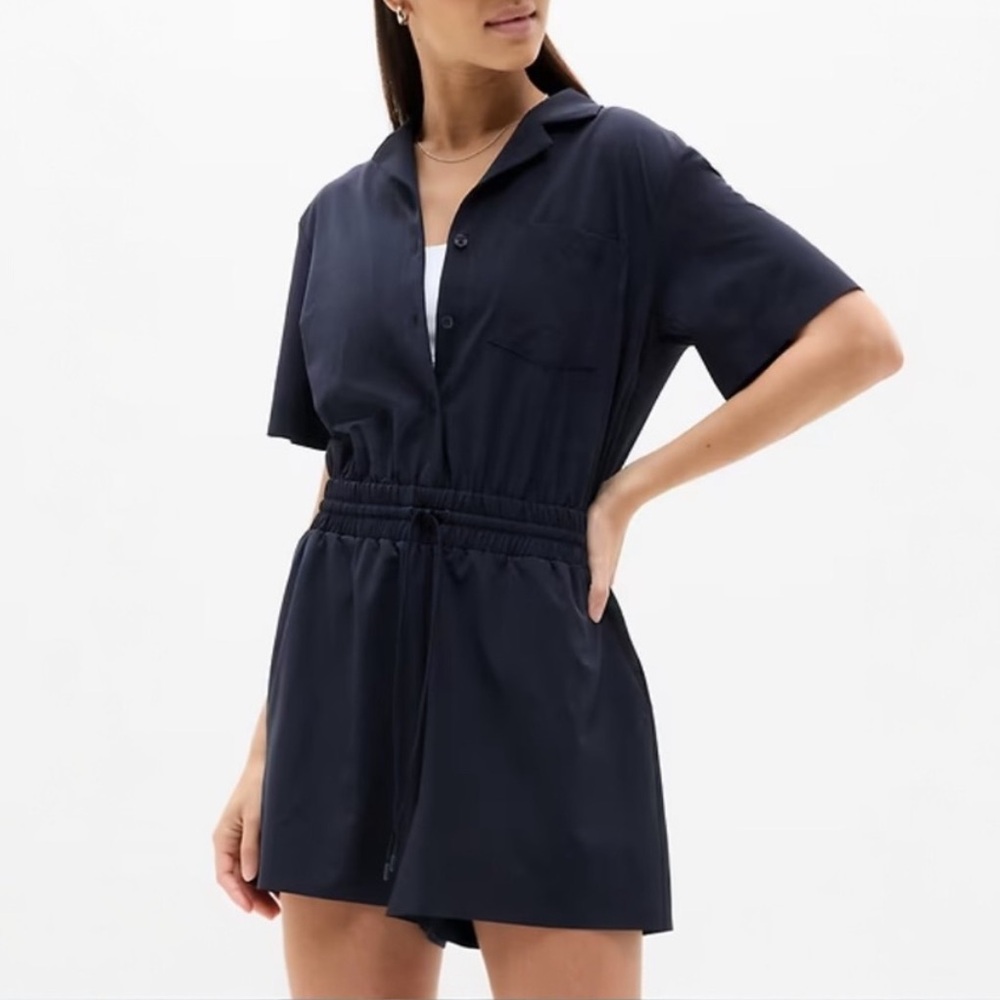 ATHLETA Avenue Romper in color Navy Size Small NWT